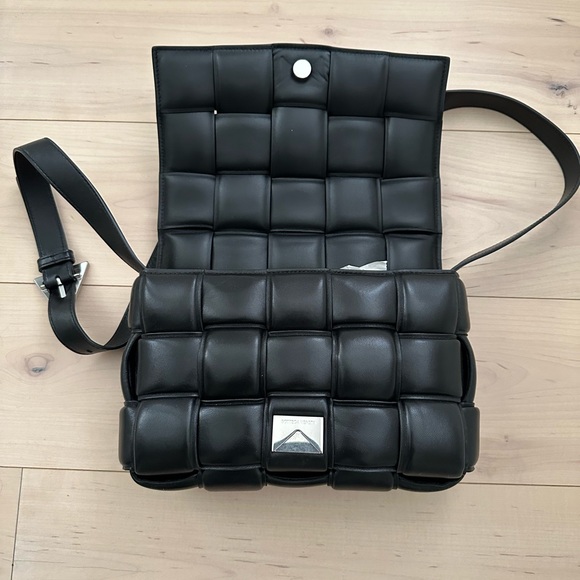 Botttega Veneta Black Padded Cassette bag - Picture 6 of 9